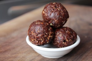 Kakao-Energiebällchen