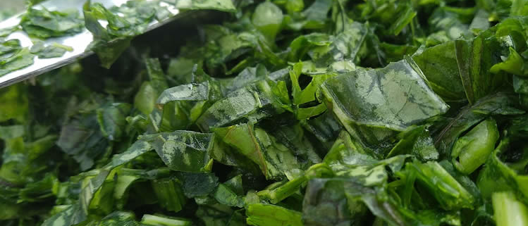 Cremiger Curry-Spinat