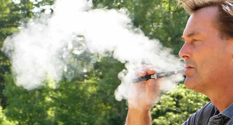 Wie motiviere ich Raucher zum Umstieg von Tabak auf E-Zigaretten?