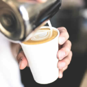 Espresso, Latte, Cappuccino: Anleitung zur Kaffeezubereitung für Zuhause