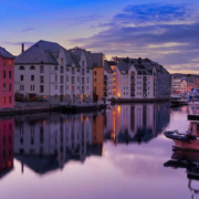 Norwegen entdecken: Die spektakulärsten Highlights und Attraktionen