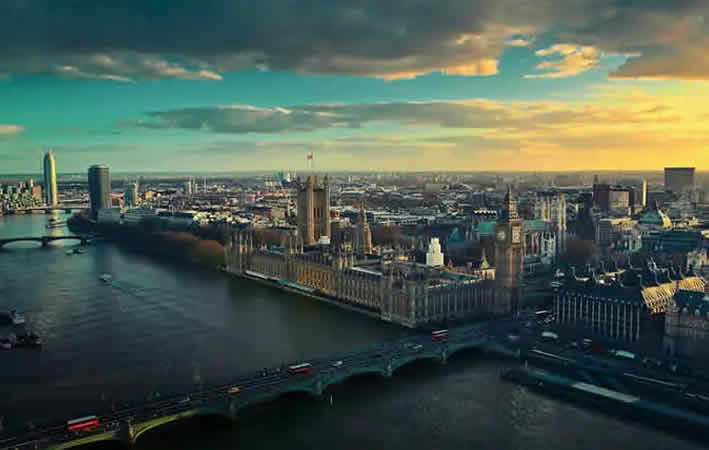  Die Themse: Lebensader Londons und malerische Flusslandschaft 