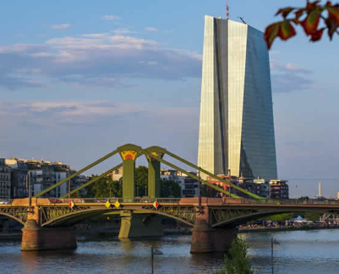 Endspurt in der Inflationsbekämpfung: Die EZB-Strategie und ihre Folgen für Verbraucher und Wirtschaft