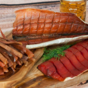 Gedörrter wilder Lachs – Fischdelikatessen