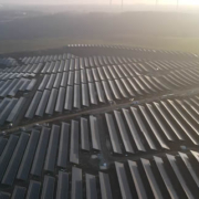 PV-Park Schkölen erstmals für Regelleistungsmarkt präqualifiziert – Erneuerbare sichern Netzstabilität