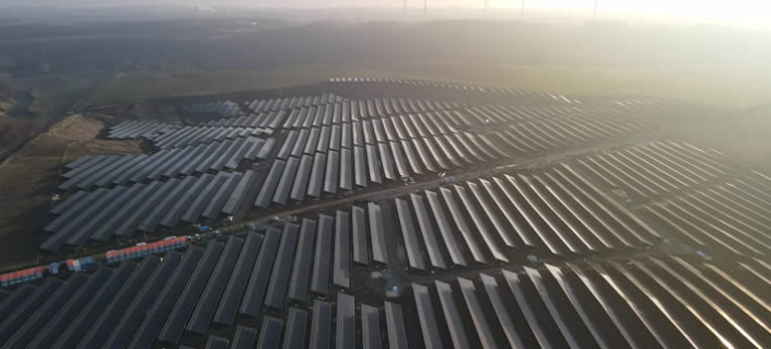 PV-Park Schkölen erstmals für Regelleistungsmarkt präqualifiziert – Erneuerbare sichern Netzstabilität